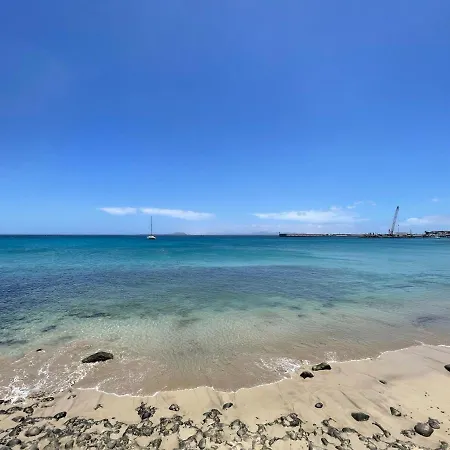 Apartamento De Un Dormitorio Con Vistas Al Mar, Acceso Directo En La Playa Puerto Del Carmen Puerto del Carmen (Lanzarote)